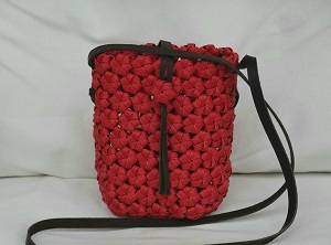 Blumenknotentasche, kleine Tasche aus Papierband, Mo.04.08. – Di.05.08.2025